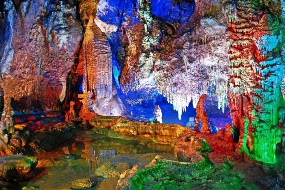 【建设平安永春】我县集中销毁一批烟花爆竹